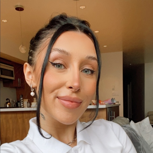 Meet your Posher, Paige - Picture 1 of 1